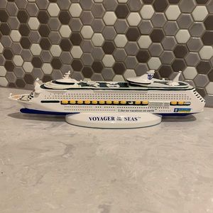 Royal Caribbean model cruise ship